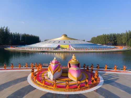 ภาพ No.35545:โครงการธรรมยาตรา เส้นทางพระผู้ปราบมาร ปีที่ 9 ณ วัดพระธรรมกาย 