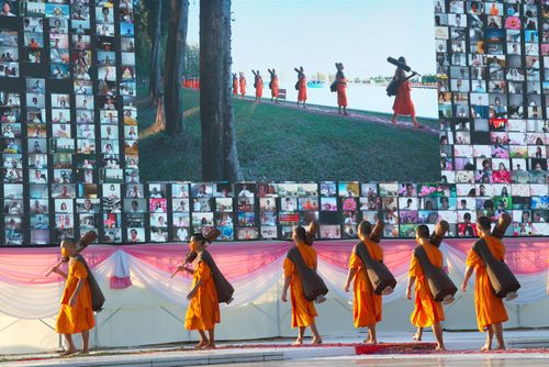 ภาพ No.35658:โครงการธรรมยาตรา เส้นทางพระผู้ปราบมาร ปีที่ 9 ณ วัดพระธรรมกาย 