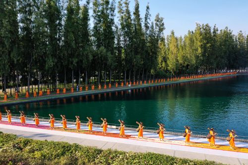 ภาพ No.35607:โครงการธรรมยาตรา เส้นทางพระผู้ปราบมาร ปีที่ 9 ณ วัดพระธรรมกาย 