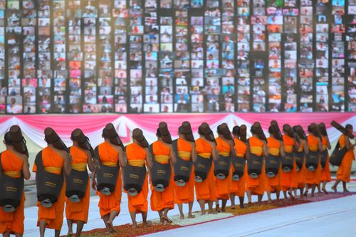 ภาพ No.35555:โครงการธรรมยาตรา เส้นทางพระผู้ปราบมาร ปีที่ 9 ณ วัดพระธรรมกาย 