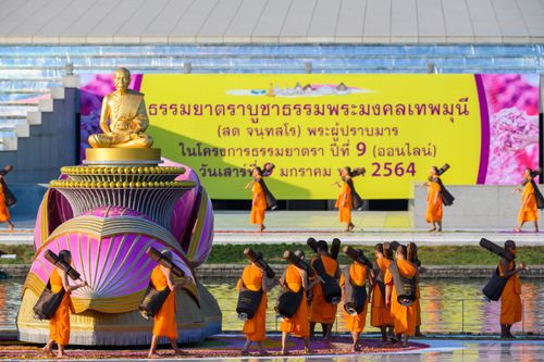 ภาพ No.35635:โครงการธรรมยาตรา เส้นทางพระผู้ปราบมาร ปีที่ 9 ณ วัดพระธรรมกาย 