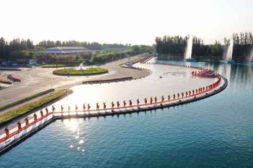 ภาพ No.35611:โครงการธรรมยาตรา เส้นทางพระผู้ปราบมาร ปีที่ 9 ณ วัดพระธรรมกาย 