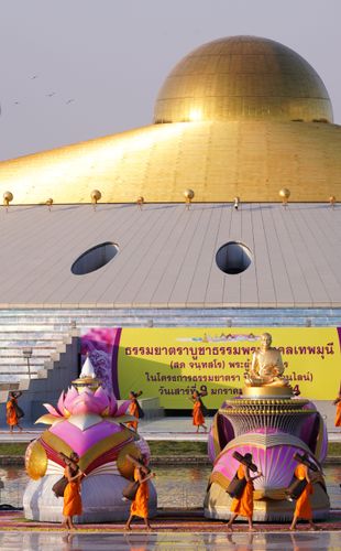 ภาพ No.35577:โครงการธรรมยาตรา เส้นทางพระผู้ปราบมาร ปีที่ 9 ณ วัดพระธรรมกาย 