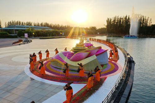 ภาพ No.35616:โครงการธรรมยาตรา เส้นทางพระผู้ปราบมาร ปีที่ 9 ณ วัดพระธรรมกาย 