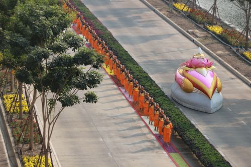 ภาพ No.35892:โครงการธรรมยาตรา เส้นทางพระผู้ปราบมาร ปีที่ 9 ณ วัดพระธรรมกาย