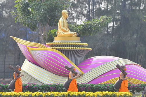 ภาพ No.35742:โครงการธรรมยาตรา เส้นทางพระผู้ปราบมาร ปีที่ 9 ณ วัดพระธรรมกาย