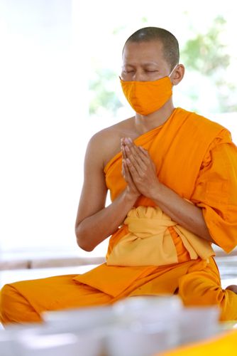 ภาพ No.31139:พิธีเจริญพระพุทธมนต์และถวายภัตตาหารเป็นสังฆทาน(ออนไลน์) 112 ปีคุณยายอาจารย์ฯ