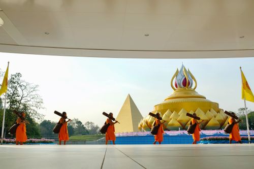 ภาพ No.36000:โครงการธรรมยาตรา เส้นทางพระผู้ปราบมาร ปีที่ 9 ณ วัดพระธรรมกาย