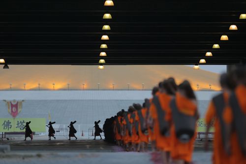 ภาพ No.36302:โครงการธรรมยาตรา เส้นทางพระผู้ปราบมาร ปีที่ 9 ณ วัดพระธรรมกาย