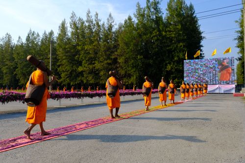 ภาพ No.36477:โครงการธรรมยาตรา เส้นทางพระผู้ปราบมาร ปีที่ 9 ณ วัดพระธรรมกาย