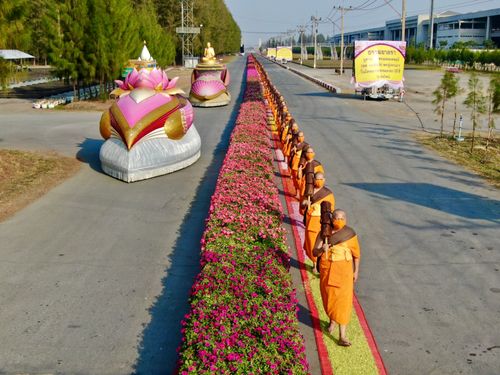 ภาพ No.36355:โครงการธรรมยาตรา เส้นทางพระผู้ปราบมาร ปีที่ 9 ณ วัดพระธรรมกาย