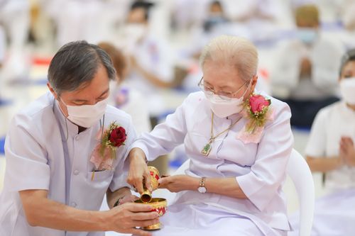 ภาพ No.37684:พิธีทอดกฐินสามัคคี ณ ศูนย์ปฏิบัติธรรมนครราชสีมา