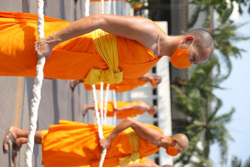 ภาพ No.28484:วันมหาปูชนียาจารย์ (อัญเชิญอัฐิธาตุคุณยายทองสุข)