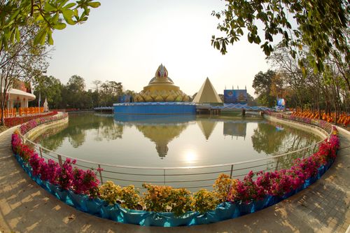 ภาพ No.28392:วันมหาปูชนียาจารย์ (อัญเชิญอัฐิธาตุคุณยายทองสุข)