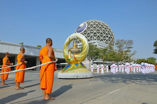 ภาพ No.28486:วันมหาปูชนียาจารย์ (อัญเชิญอัฐิธาตุคุณยายทองสุข)