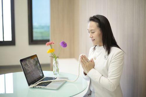 ภาพ No.28501:วันมหาปูชนียาจารย์ (อัญเชิญอัฐิธาตุคุณยายทองสุข)