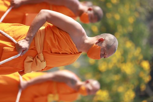 ภาพ No.28426:วันมหาปูชนียาจารย์ (อัญเชิญอัฐิธาตุคุณยายทองสุข)