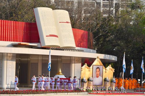 ภาพ No.28359:วันมหาปูชนียาจารย์ (อัญเชิญอัฐิธาตุคุณยายทองสุข)