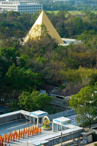 ภาพ No.28511:วันมหาปูชนียาจารย์ (อัญเชิญอัฐิธาตุคุณยายทองสุข)