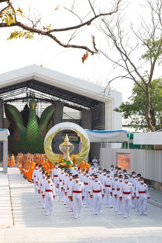 ภาพ No.28364:วันมหาปูชนียาจารย์ (อัญเชิญอัฐิธาตุคุณยายทองสุข)