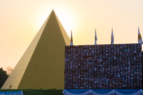 ภาพ No.28438:วันมหาปูชนียาจารย์ (อัญเชิญอัฐิธาตุคุณยายทองสุข)