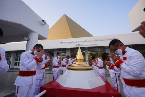 ภาพ No.28337:วันมหาปูชนียาจารย์ (อัญเชิญอัฐิธาตุคุณยายทองสุข)