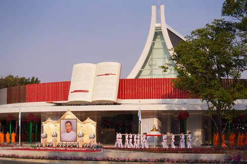 ภาพ No.28365:วันมหาปูชนียาจารย์ (อัญเชิญอัฐิธาตุคุณยายทองสุข)