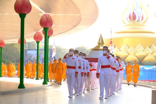 ภาพ No.28468:วันมหาปูชนียาจารย์ (อัญเชิญอัฐิธาตุคุณยายทองสุข)