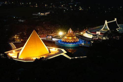 ภาพ No.28503:วันมหาปูชนียาจารย์ (อัญเชิญอัฐิธาตุคุณยายทองสุข)