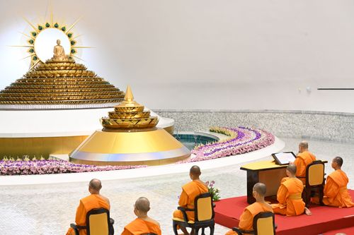 ภาพ No.28434:วันมหาปูชนียาจารย์ (อัญเชิญอัฐิธาตุคุณยายทองสุข)