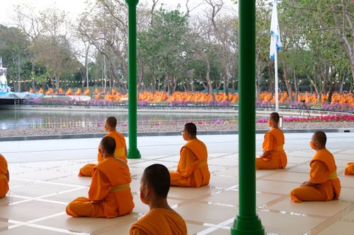 ภาพ No.28475:วันมหาปูชนียาจารย์ (อัญเชิญอัฐิธาตุคุณยายทองสุข)