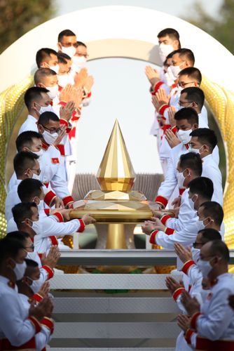 ภาพ No.28407:วันมหาปูชนียาจารย์ (อัญเชิญอัฐิธาตุคุณยายทองสุข)