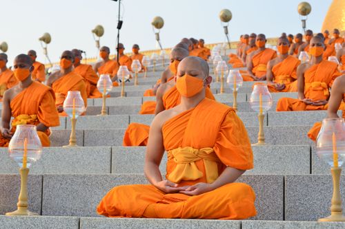 ภาพ No.28653:วันมาฆบูชา พิธีจุดประทีปออนไลน์ 2 ล้านดวง ถวายเป็นพุทธบูชา