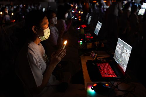 ภาพ No.28825:วันมาฆบูชา พิธีจุดประทีปออนไลน์ 2 ล้านดวง ถวายเป็นพุทธบูชา