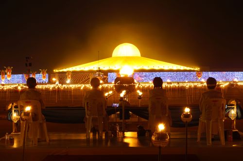 ภาพ No.28812:วันมาฆบูชา พิธีจุดประทีปออนไลน์ 2 ล้านดวง ถวายเป็นพุทธบูชา