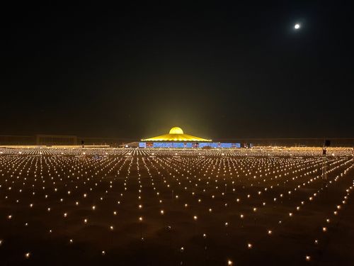 ภาพ No.28806:วันมาฆบูชา พิธีจุดประทีปออนไลน์ 2 ล้านดวง ถวายเป็นพุทธบูชา