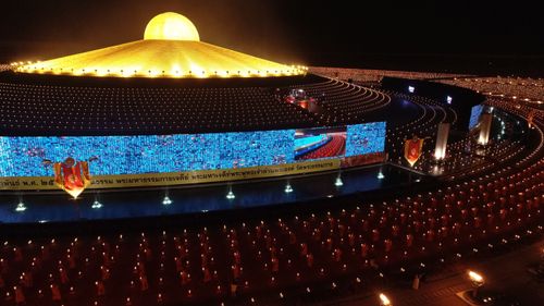 ภาพ No.28519:วันมาฆบูชา พิธีจุดประทีปออนไลน์ 2 ล้านดวง ถวายเป็นพุทธบูชา