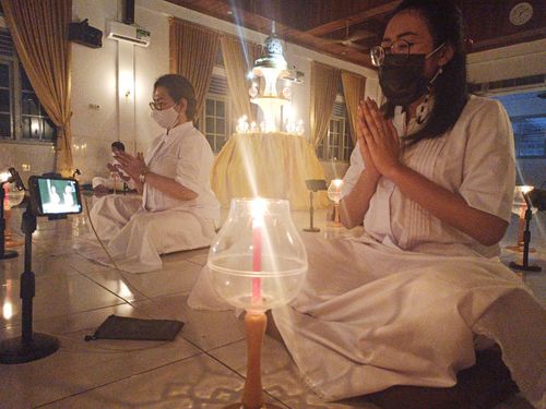 ภาพ No.28672:วันมาฆบูชา พิธีจุดประทีปออนไลน์ 2 ล้านดวง ถวายเป็นพุทธบูชา