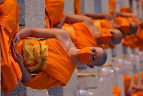 ภาพ No.28553:วันมาฆบูชา พิธีจุดประทีปออนไลน์ 2 ล้านดวง ถวายเป็นพุทธบูชา