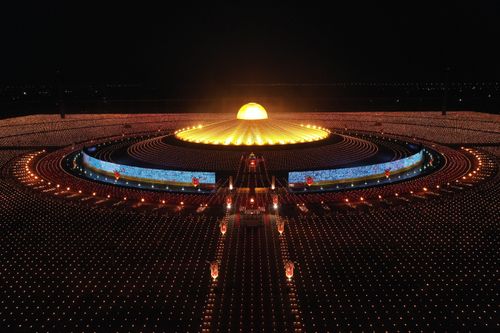 ภาพ No.28641:วันมาฆบูชา พิธีจุดประทีปออนไลน์ 2 ล้านดวง ถวายเป็นพุทธบูชา