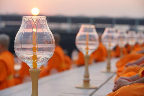 ภาพ No.28723:วันมาฆบูชา พิธีจุดประทีปออนไลน์ 2 ล้านดวง ถวายเป็นพุทธบูชา