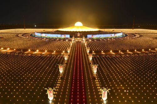 ภาพ No.28652:วันมาฆบูชา พิธีจุดประทีปออนไลน์ 2 ล้านดวง ถวายเป็นพุทธบูชา