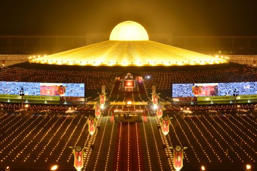 ภาพ No.28658:วันมาฆบูชา พิธีจุดประทีปออนไลน์ 2 ล้านดวง ถวายเป็นพุทธบูชา