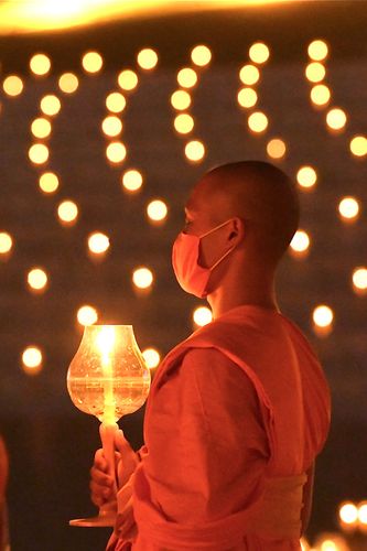 ภาพ No.28609:วันมาฆบูชา พิธีจุดประทีปออนไลน์ 2 ล้านดวง ถวายเป็นพุทธบูชา