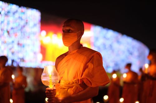 ภาพ No.28790:วันมาฆบูชา พิธีจุดประทีปออนไลน์ 2 ล้านดวง ถวายเป็นพุทธบูชา