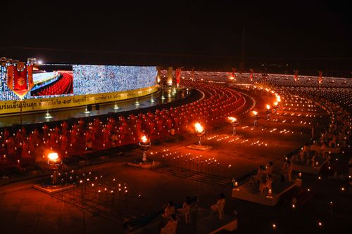 ภาพ No.28620:วันมาฆบูชา พิธีจุดประทีปออนไลน์ 2 ล้านดวง ถวายเป็นพุทธบูชา