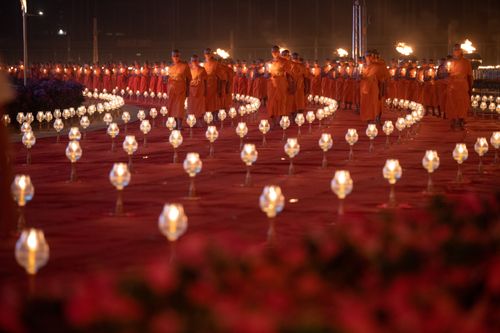 ภาพ No.28849:วันมาฆบูชา พิธีจุดประทีปออนไลน์ 2 ล้านดวง ถวายเป็นพุทธบูชา