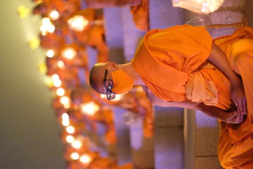 ภาพ No.28798:วันมาฆบูชา พิธีจุดประทีปออนไลน์ 2 ล้านดวง ถวายเป็นพุทธบูชา