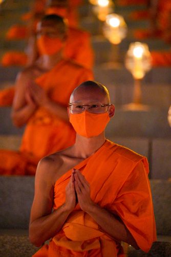 ภาพ No.28726:วันมาฆบูชา พิธีจุดประทีปออนไลน์ 2 ล้านดวง ถวายเป็นพุทธบูชา