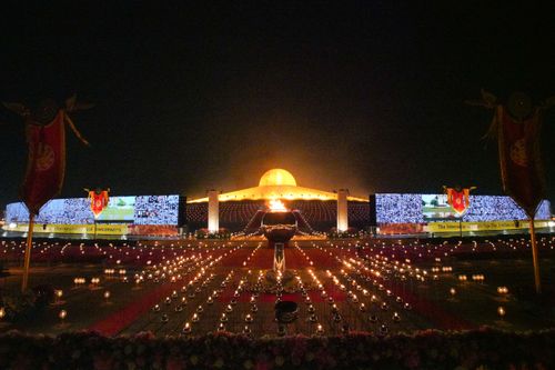 ภาพ No.28745:วันมาฆบูชา พิธีจุดประทีปออนไลน์ 2 ล้านดวง ถวายเป็นพุทธบูชา